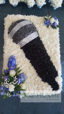 Microphone tribute