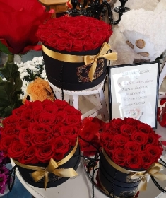 Ever lasting rose hat boxes
